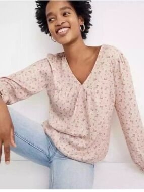Madewell Pale soft Pink Floral V-Neck Blouse Satin Puff-Sleeve V-Neck flowy XS